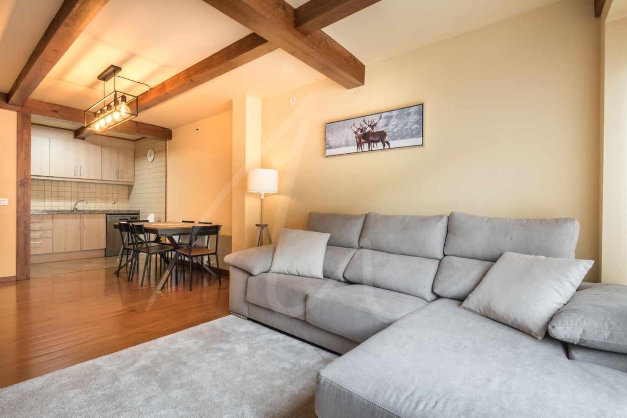 Casa Artiga De Lin By Seamount Rentals Les Bordes Zewnętrze zdjęcie