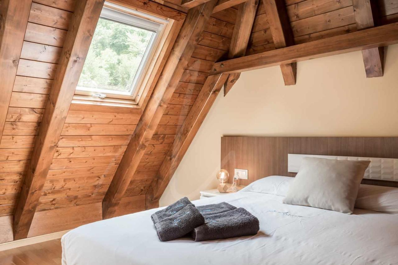 Casa Artiga De Lin By Seamount Rentals Les Bordes Zewnętrze zdjęcie
